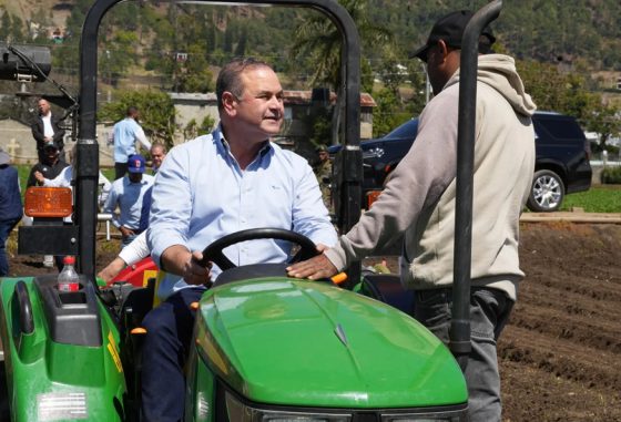 Ministro de Agricultura declara de alta prioridad protección a la producción nacional